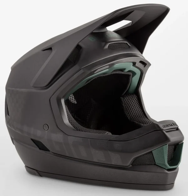 6122009439f94fa1e0752beed70f16f0-convert.webp Шолом Bluegrass Legit Carbon Black Matt